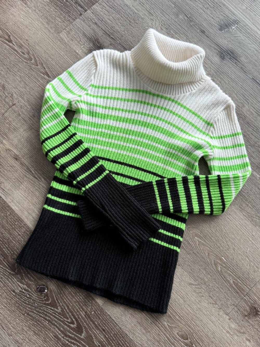 Vintage Y2K Arctic Wear neon striped ribbed knit fitted turtleneck / sz S-M